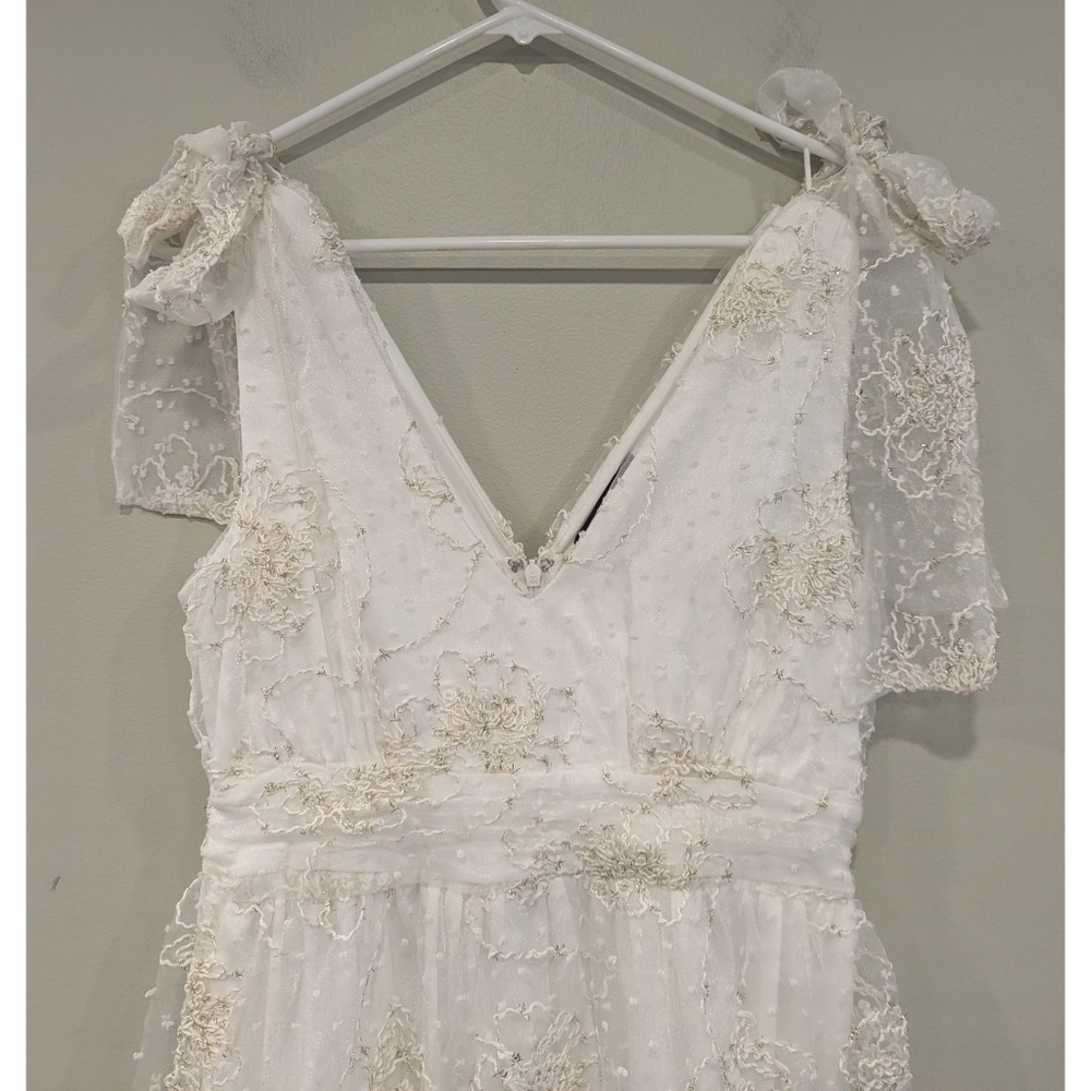 Lulu's Forever Endearing Embroidered Swiss Dot White and Gold Dress Size Small - Picture 3 of 8